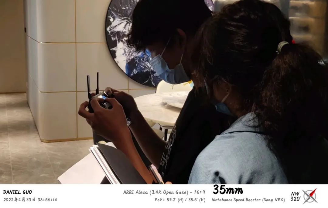 零号时光工作人员在进行航拍 零号时光工作人员在进行航拍