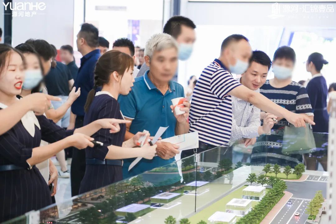 12799677.jpg 图片