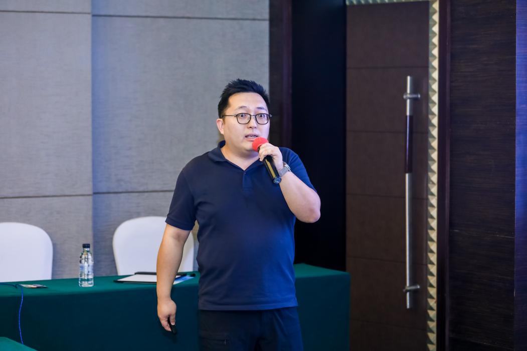 上海微纳科技有限公司经理苗东奇