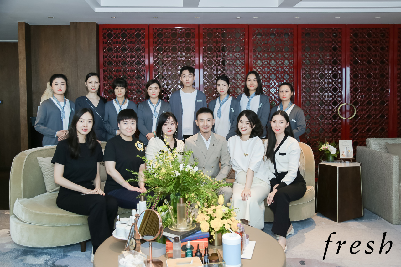 零号时光为馥蕾诗进行拍摄