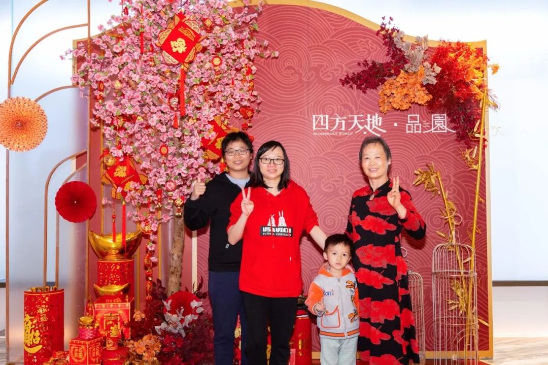 零号时光家庭合影摄影作品