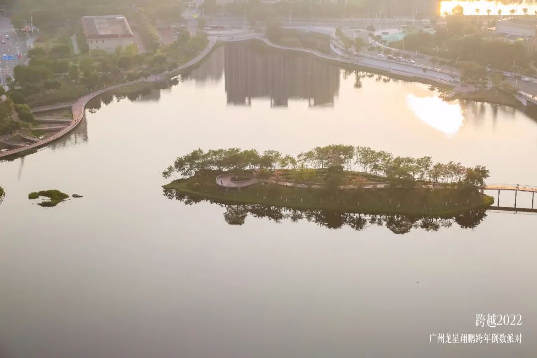 零号时光拍摄的奔驰跨年